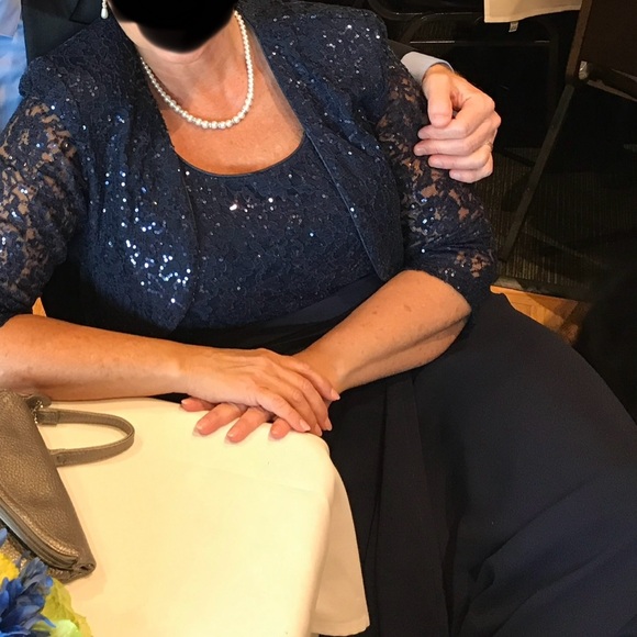 Mother of the Bride, Elegant, Full length, Formal - Picture 10 of 10